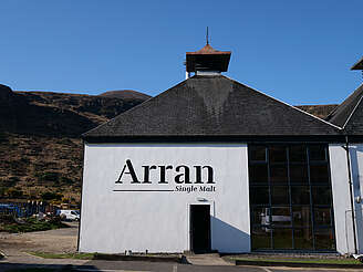 Arran-Lochranza distillery&nbsp;hochgeladen von&nbsp;anonym, 04.05.2023