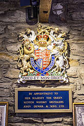 royal coat of arms at Aberfeldy &nbsp;hochgeladen von&nbsp;anonym, 18.06.2019