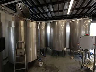 Islay Rum fermentation tanks&nbsp;hochgeladen von&nbsp;anonym, 17.05.2023