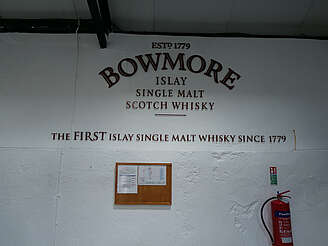 Bowmore lettering on the wall&nbsp;hochgeladen von&nbsp;anonym, 13.07.2023
