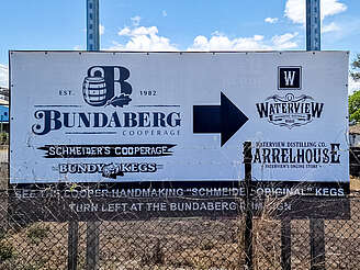 Bundaberg company sign&nbsp;hochgeladen von&nbsp;anonym, 08.02.2024