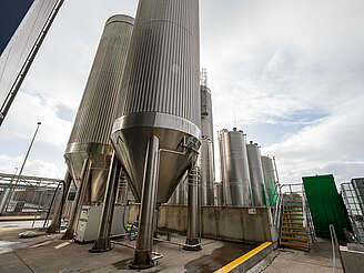 BrewDog fermentation tanks&nbsp;hochgeladen von&nbsp;anonym, 21.12.2023