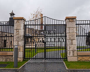 Brora entrance gate&nbsp;uploaded by&nbsp;Ben, 27. Jan 2022