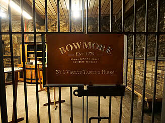 Bowmore vaults tasting room&nbsp;hochgeladen von&nbsp;anonym, 13.07.2023