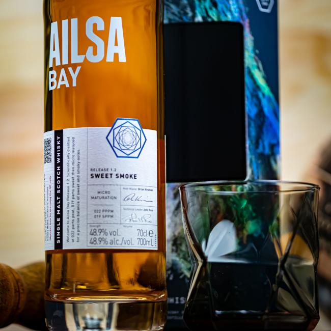 Ailsa Bay - Sweet Smoke mit Glas 