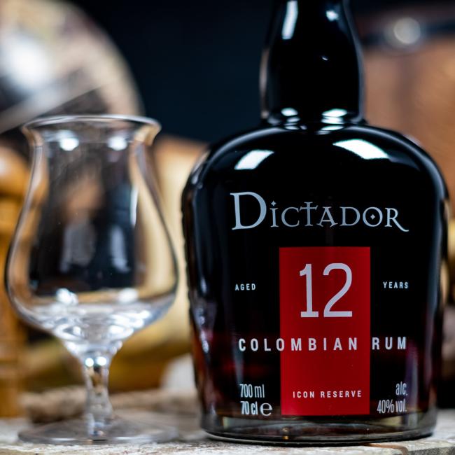 Dictador Rum Icon Reserve inkl. gratis Tumbler Dictador, einzeln 